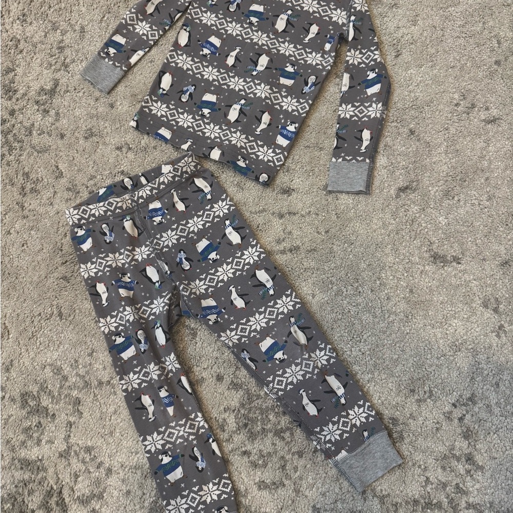 Hanna Andersson Penguin Winter Pajama Set – Size 3T Organic Cotton